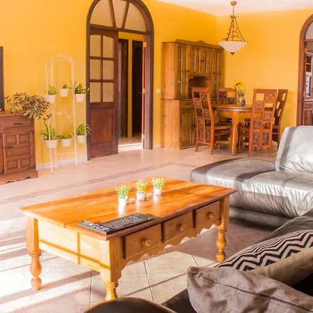 Platanito House Villa *