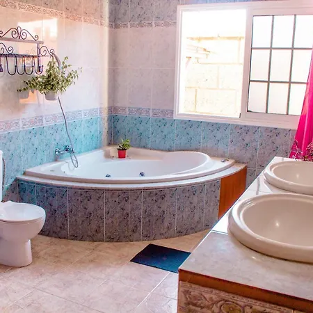 Platanito House Villa *